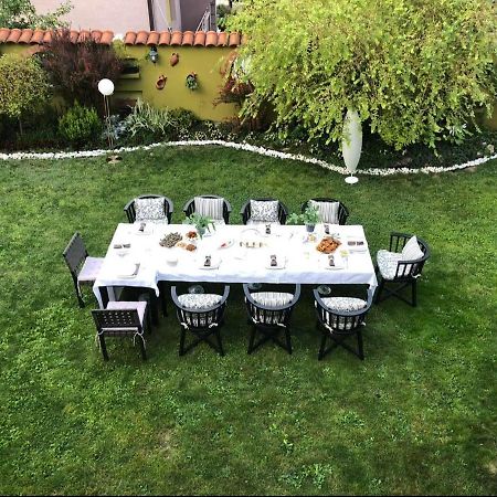 Lux Garden Home D Куманово Екстер'єр фото
